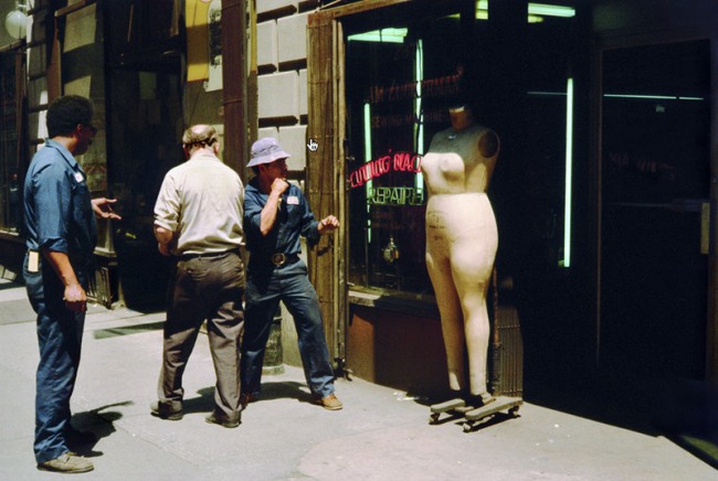 Helen Levitt. 'New York' c.1971