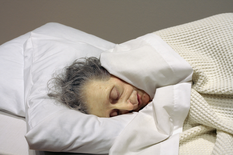 Ron Mueck (Australian, b. 1958) 'Old Woman in bed' 2002 (installation view detail)