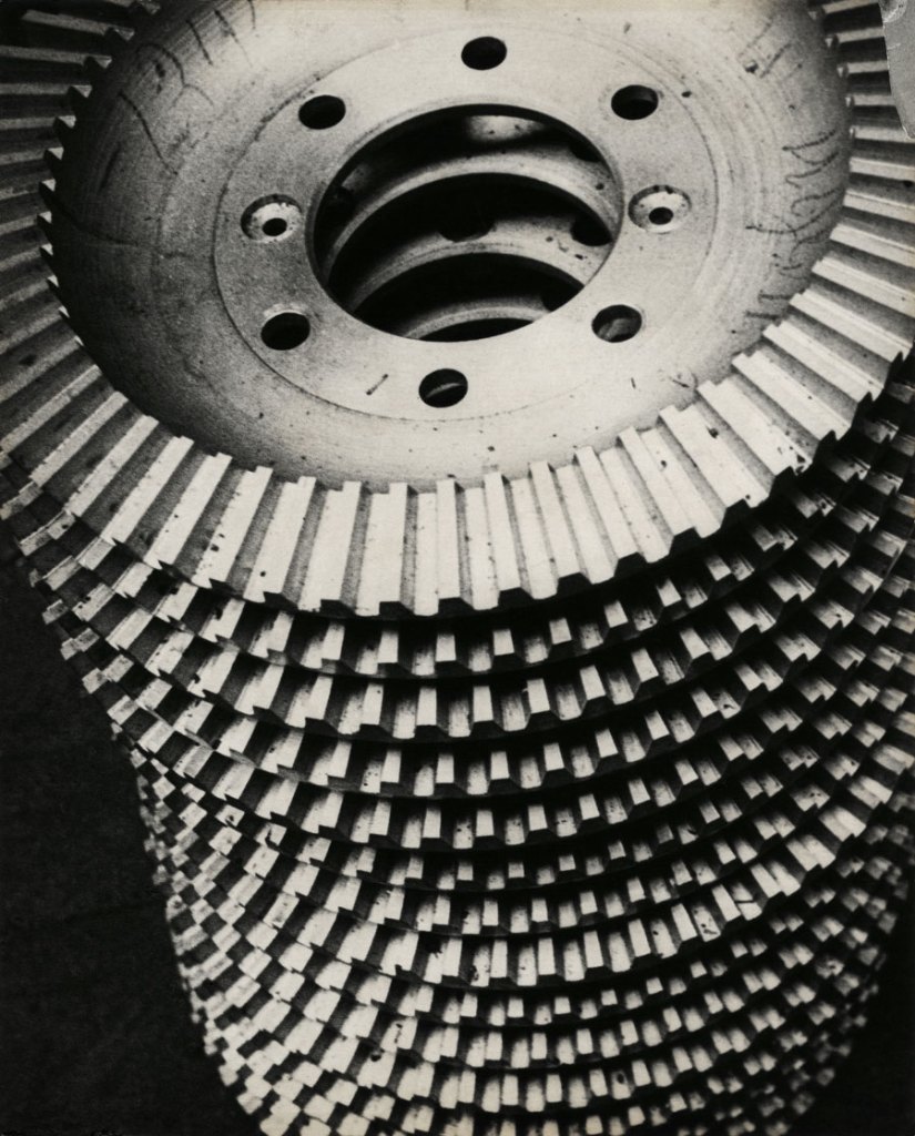 Alexander Rodchenko.  'Gears' 1929 