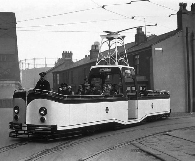Englische Open-Air-Straßenbahn um 1930-40?