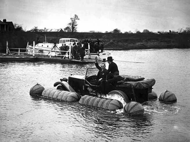 Amphibious Riley 1931