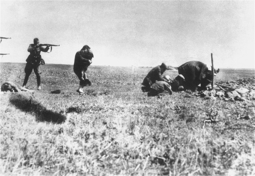 Unknown photographer. 'Executions of Kiev Jews by German army mobile killing units (Einsatzgruppen) near Ivangorod Ukraine' 1942