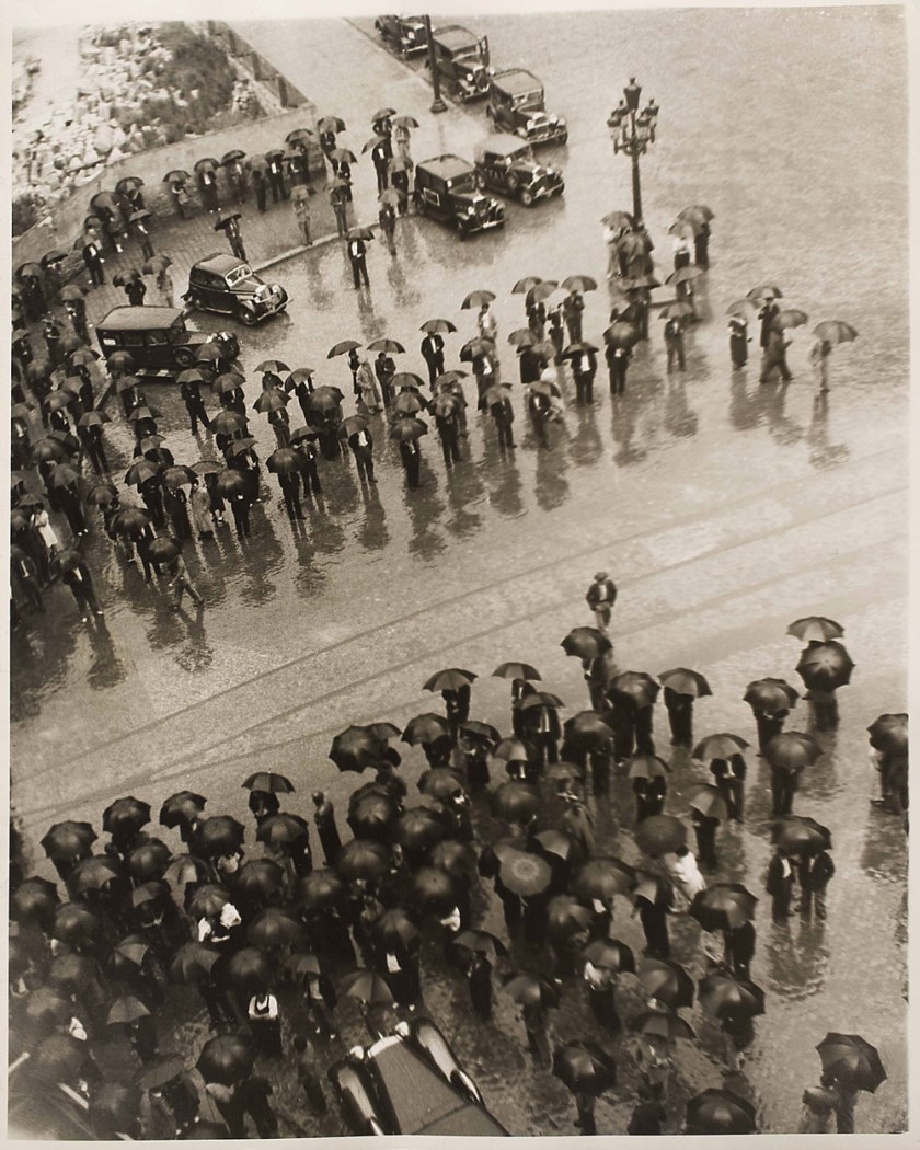 Kati Horna. 'Los Paraguas, mitin de la CNT' [Umbrellas, Meeting of the CNT], Spanish Civil War Barcelona, 1937