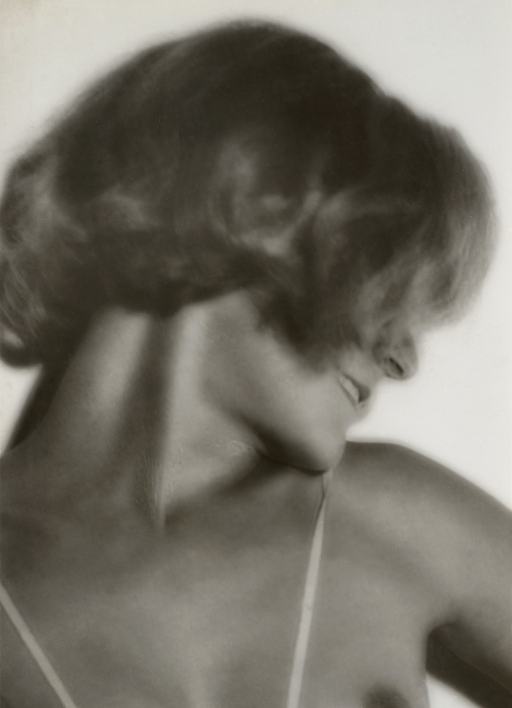 Germaine Krull. 'Assia's profile' 1930