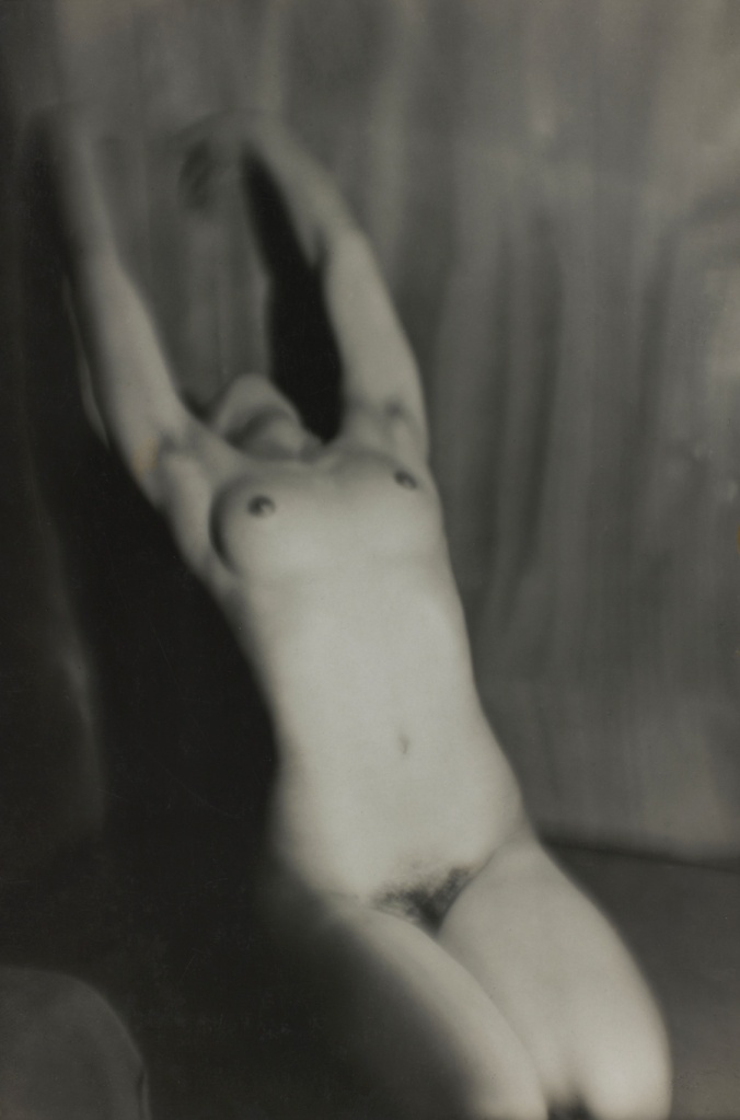 Germaine Krull. 'Female nude' 1928