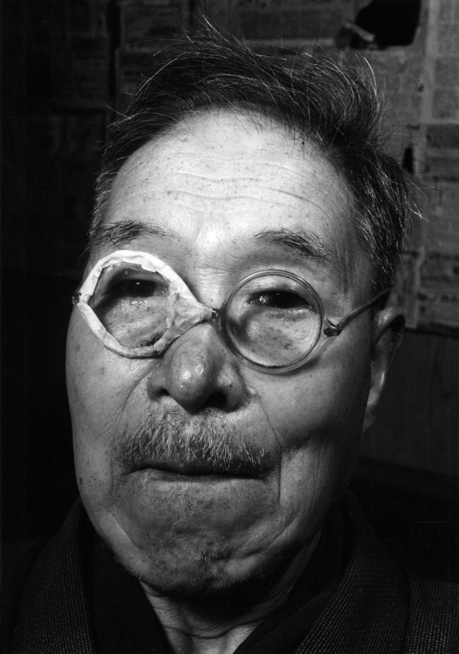 Ken Domon. 'Shiga Kiyoshi (medico ricercatore/medical researcher)' 1949