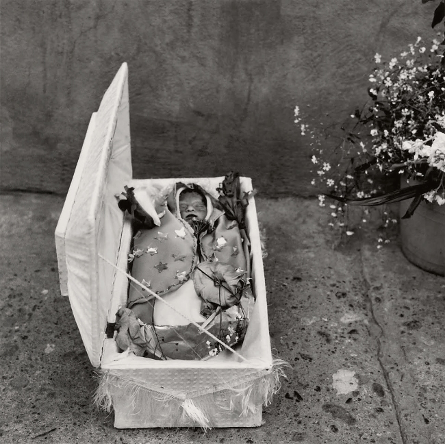 Graciela Iturbide (Mexican, b. 1942) 'Cementerio de Dolores Hidalgo, Guanajuato, México' 1978