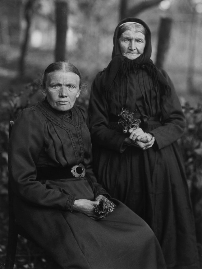 August Sander (German, 1876-1964) 'Mother and Daughter' 1912