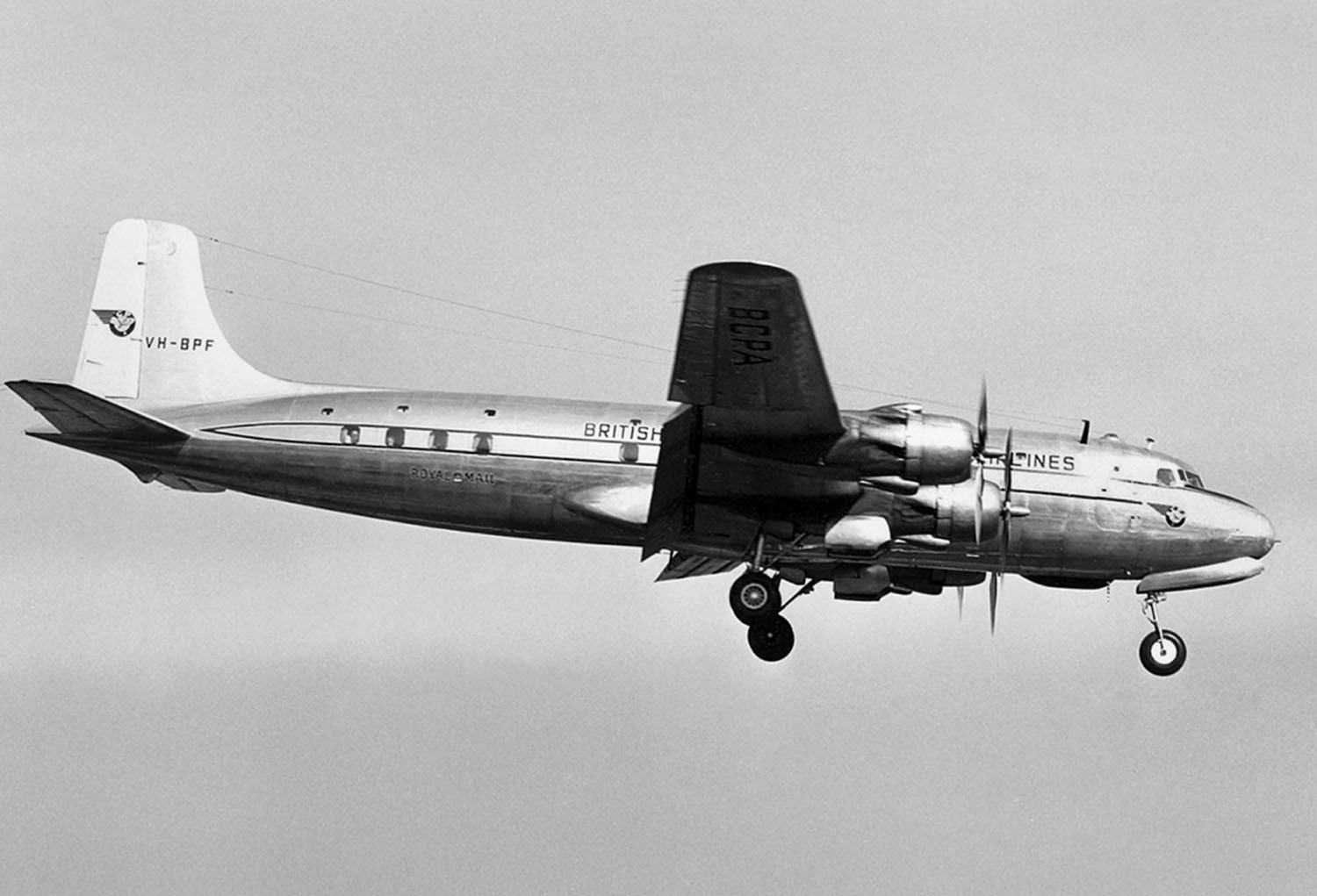 Douglas DC-8 and Lockheed L-1049 Super Constellation
